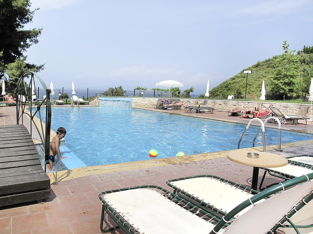 Lesse Hotel Khalkidiki Eksteriør bilde