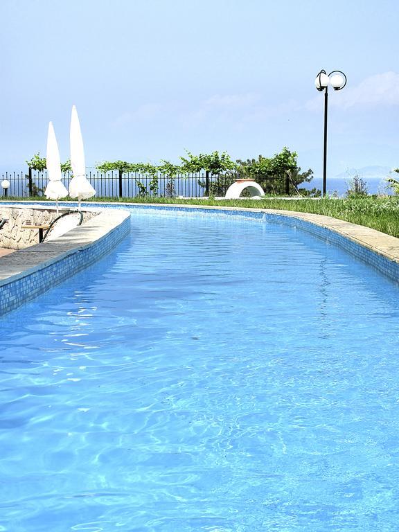 Lesse Hotel Khalkidiki Eksteriør bilde