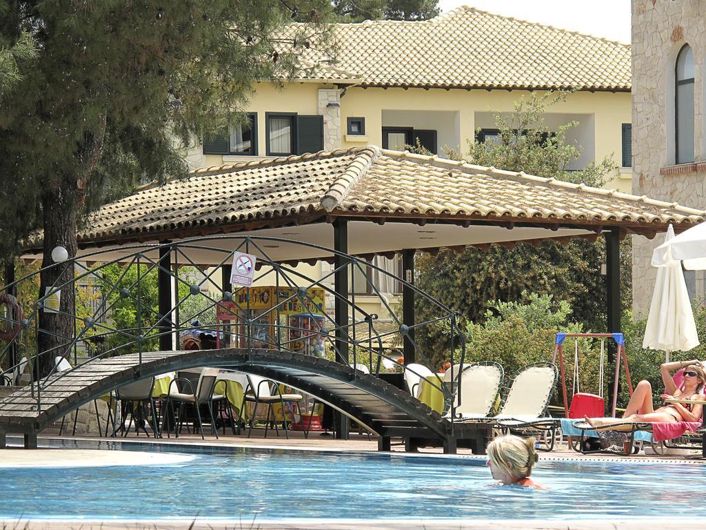 Lesse Hotel Khalkidiki Eksteriør bilde