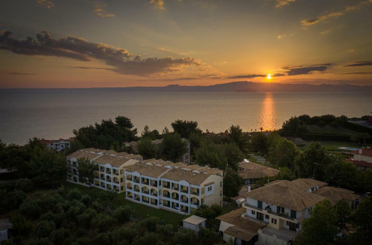 Lesse Hotel Khalkidiki Eksteriør bilde