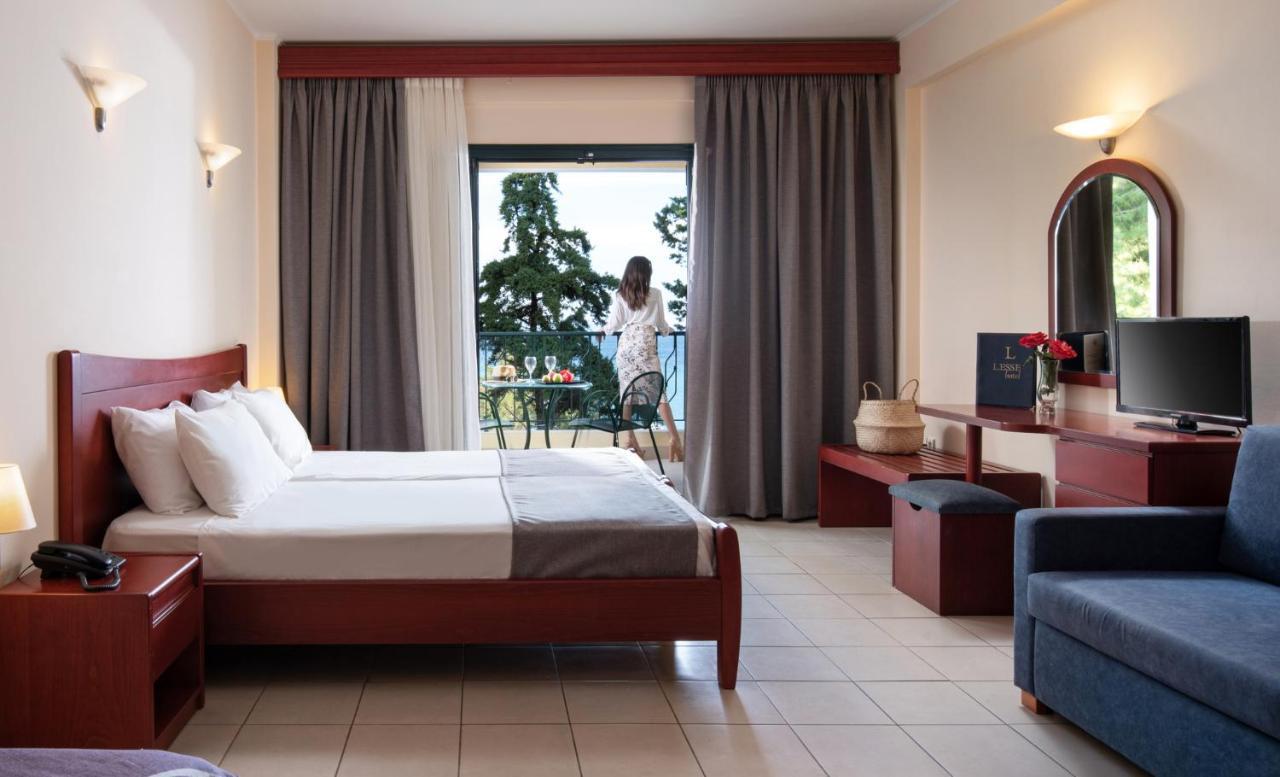 Lesse Hotel Khalkidiki Eksteriør bilde